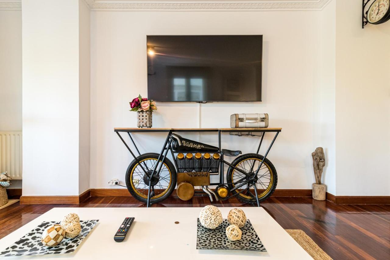 Apartamento Gran Apartamento En Zona Residencial Con Garaje *